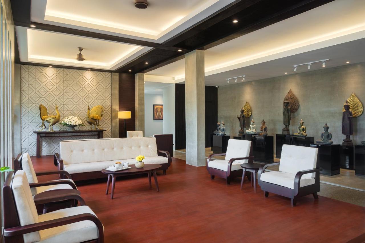 Eightfold Urban Resort Сиемрип Экстерьер фото The lobby of the Royal Thai Police Museum